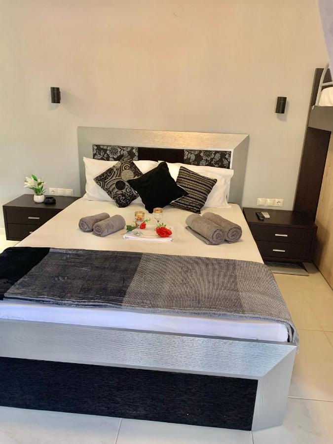 Petros House Aparthotel ซาร์ตี ภายนอก รูปภาพ