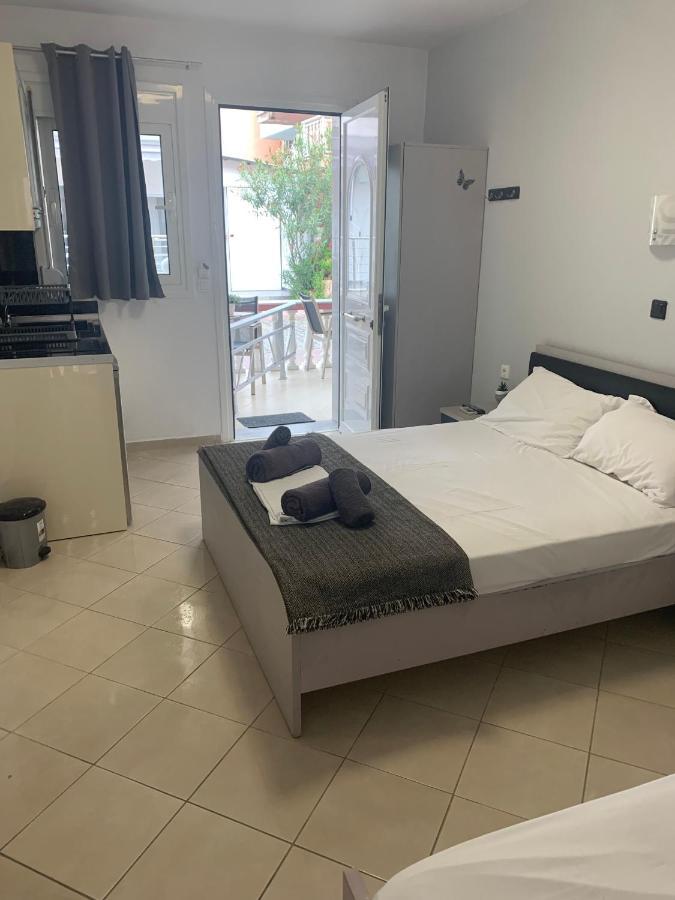 Petros House Aparthotel ซาร์ตี ภายนอก รูปภาพ