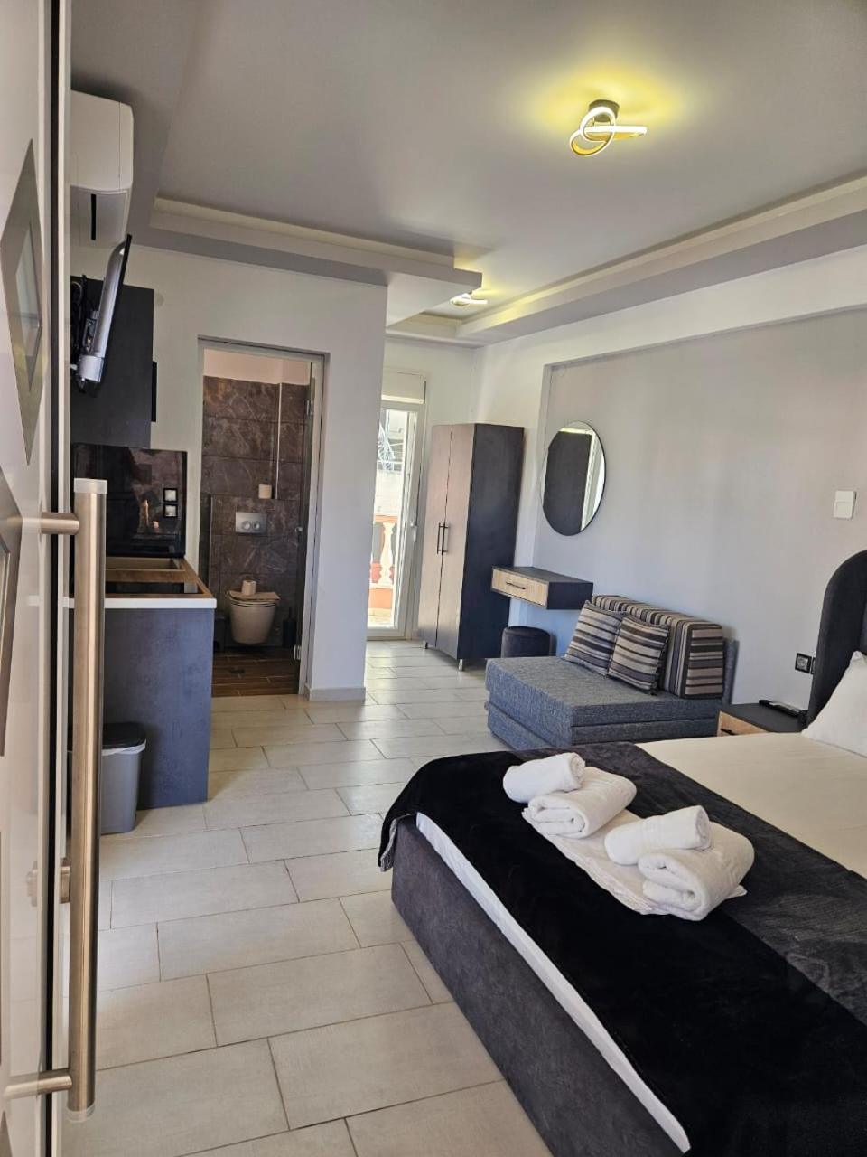 Petros House Aparthotel ซาร์ตี ภายนอก รูปภาพ